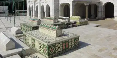 Hazrat khwaja Usman damani Rehmat Ullah Alaih